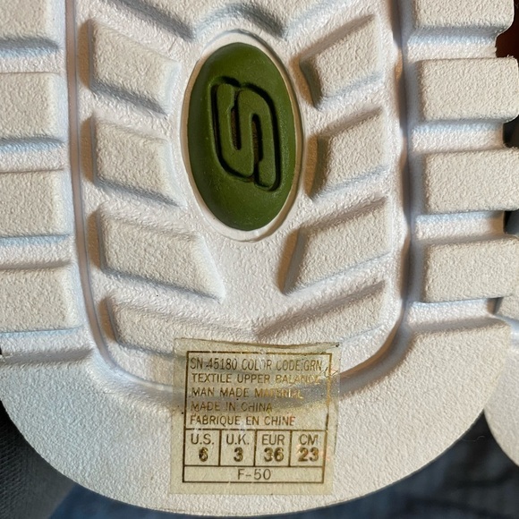 Skechers 90’s F-50 star lugged thong sandals size 6 - Picture 5 of 5